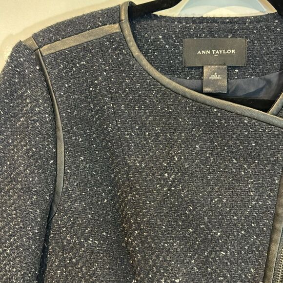 And Taylor, navy blue and black blazer, size 8 - Picture 3 of 7